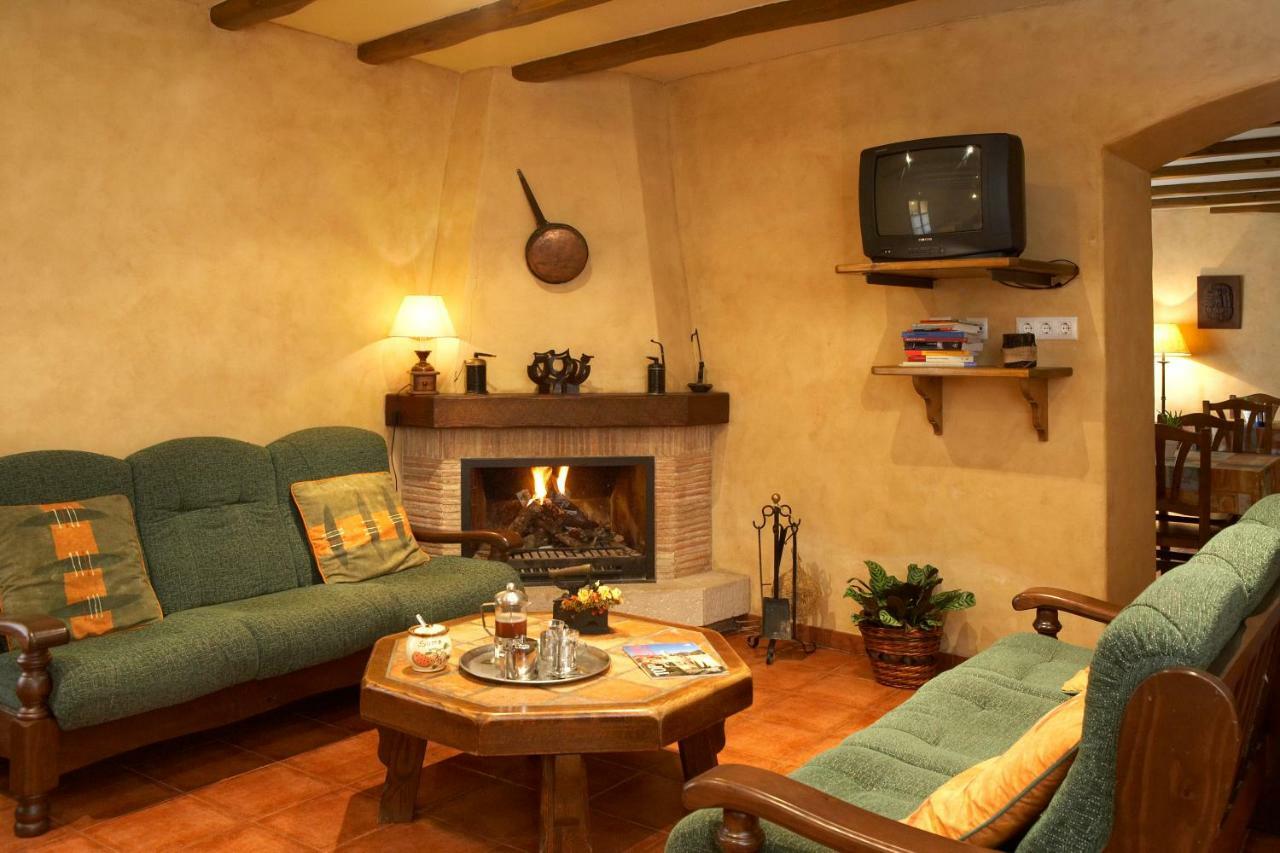 Turisme Rural Ca L,Anguila Guest House Peratallada Eksteriør bilde